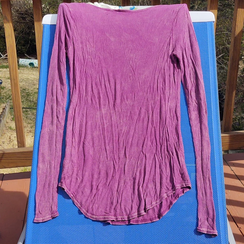 NWOT Hurley long sleeved shirt - Picture 2 of 3